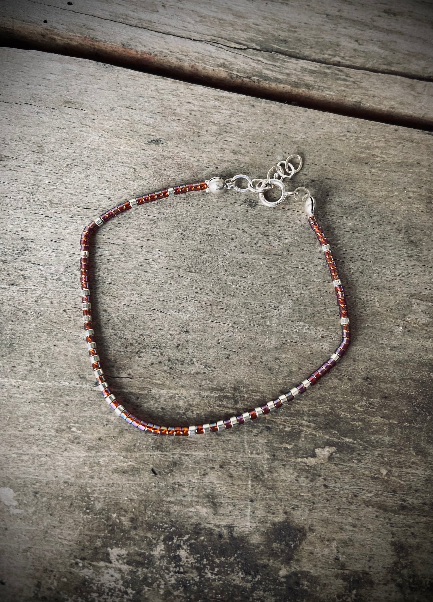 Enkelt sølv miyuki armbånd