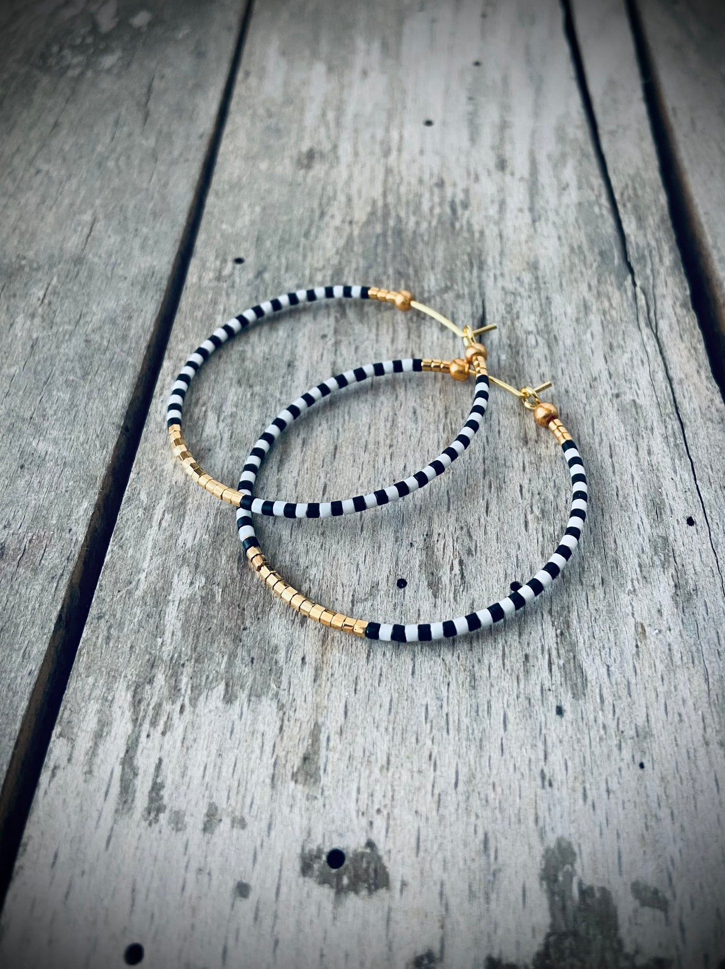 Punkfetti monokrom exclusive hoops