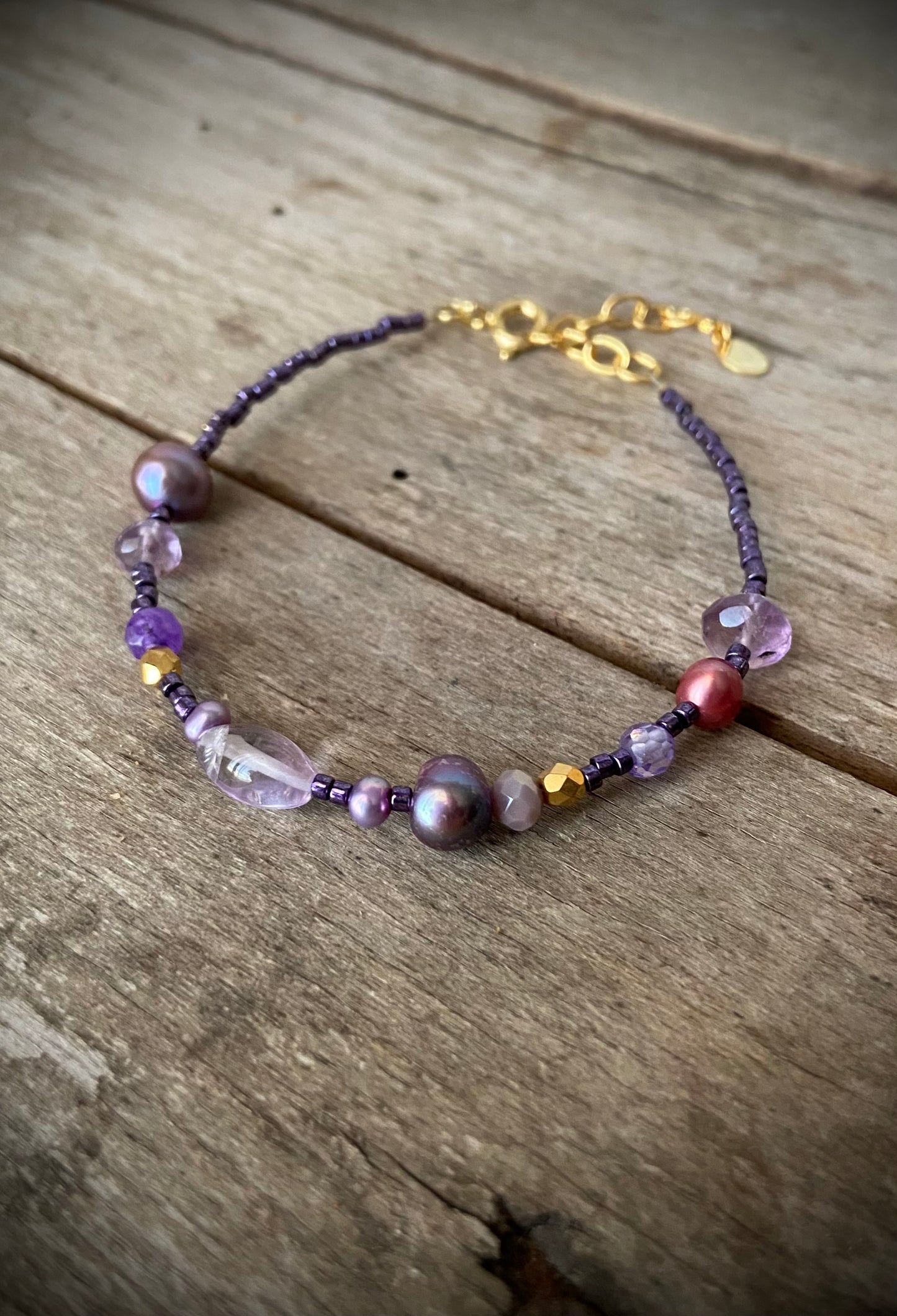 Lilla mix forgyldt armbånd