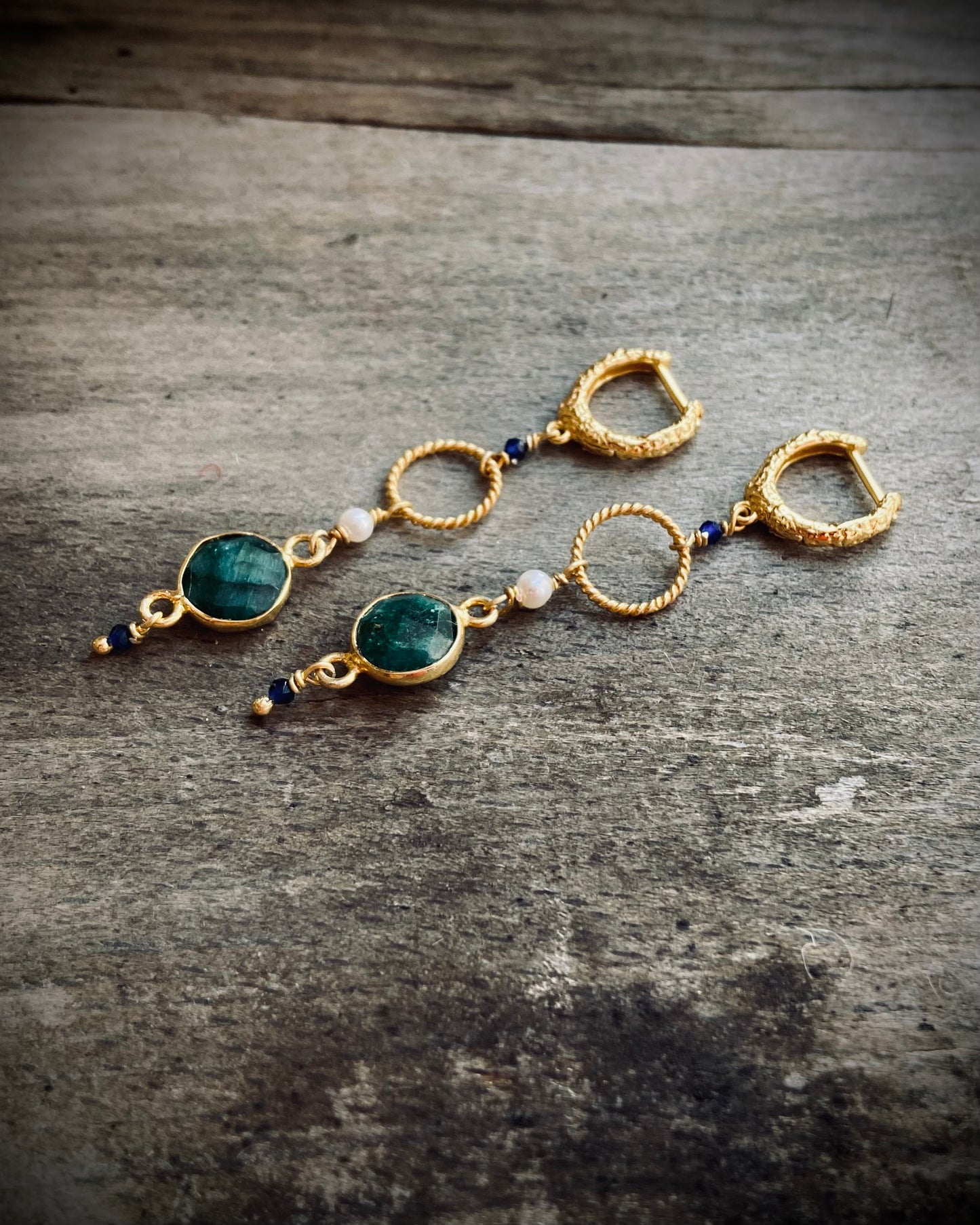 Lange elegante øreringe med Smaragd